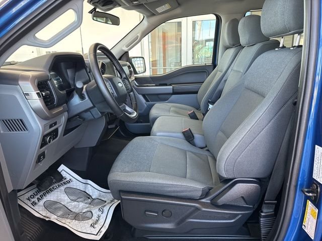 Used 2025 Blue Metallic Ford XLT image 14