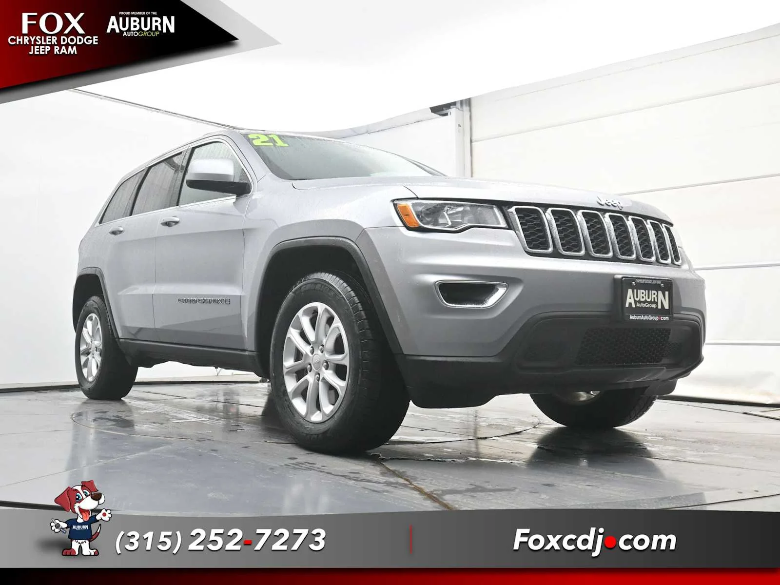 Used 2022 Silver Zynith Jeep Limited image 16