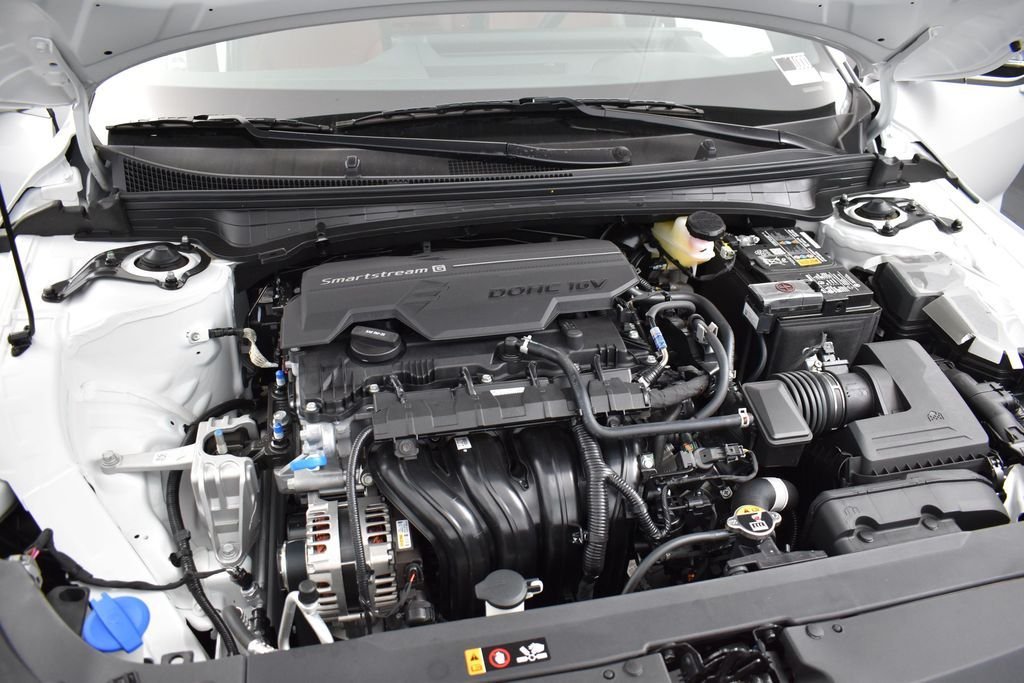 New 2026 Snow White Pearl Kia GT-Line image 21