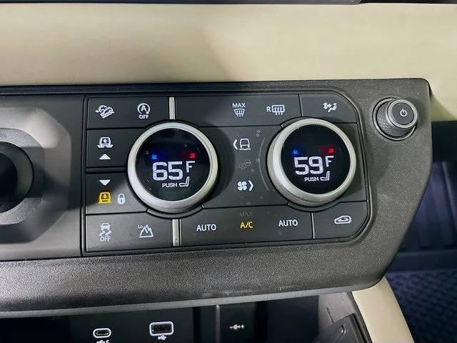 Certified Used 2024 Santorini Black Land Rover X-Dynamic SE image 18