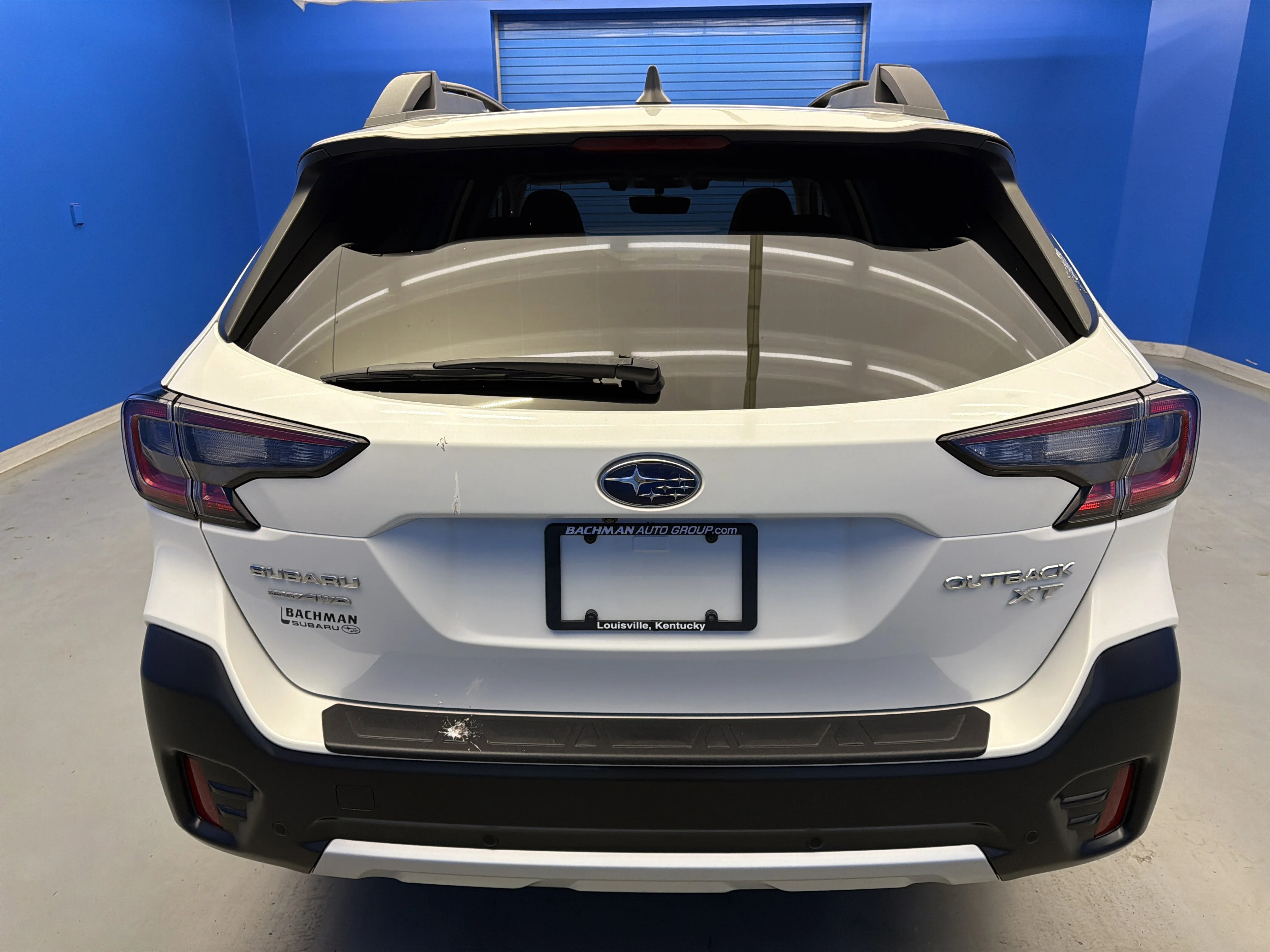 Used 2022 Crystal White Pearl Subaru Limited XT image 6