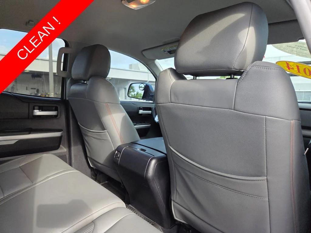Used 2016 Silver Toyota SR5 image 16