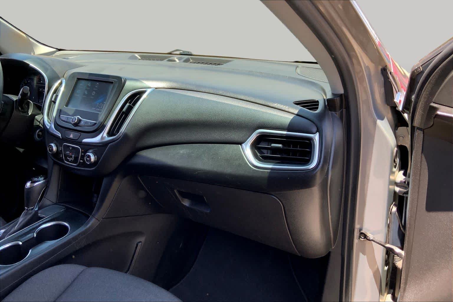 Used 2018 Pepperdust Metallic Chevrolet LT image 16