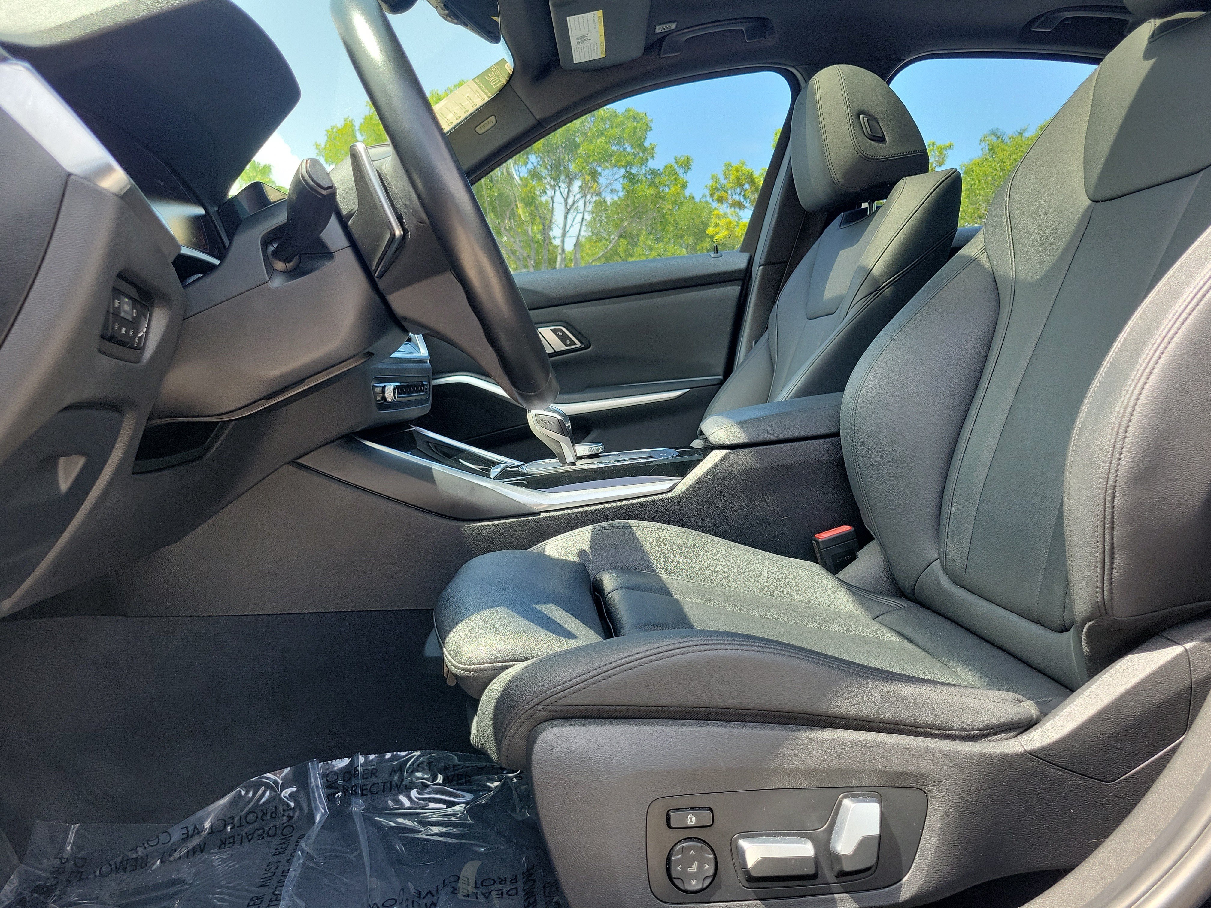 Used 2019 Jet Black BMW 330i image 17