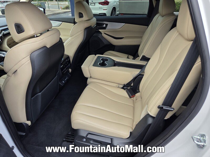Certified Used 2024 Platinum White Pearl Acura MDX image 9