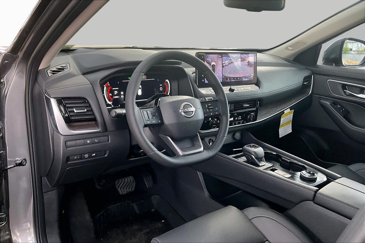 2026 Nissan Rogue Platinum - Photo 10