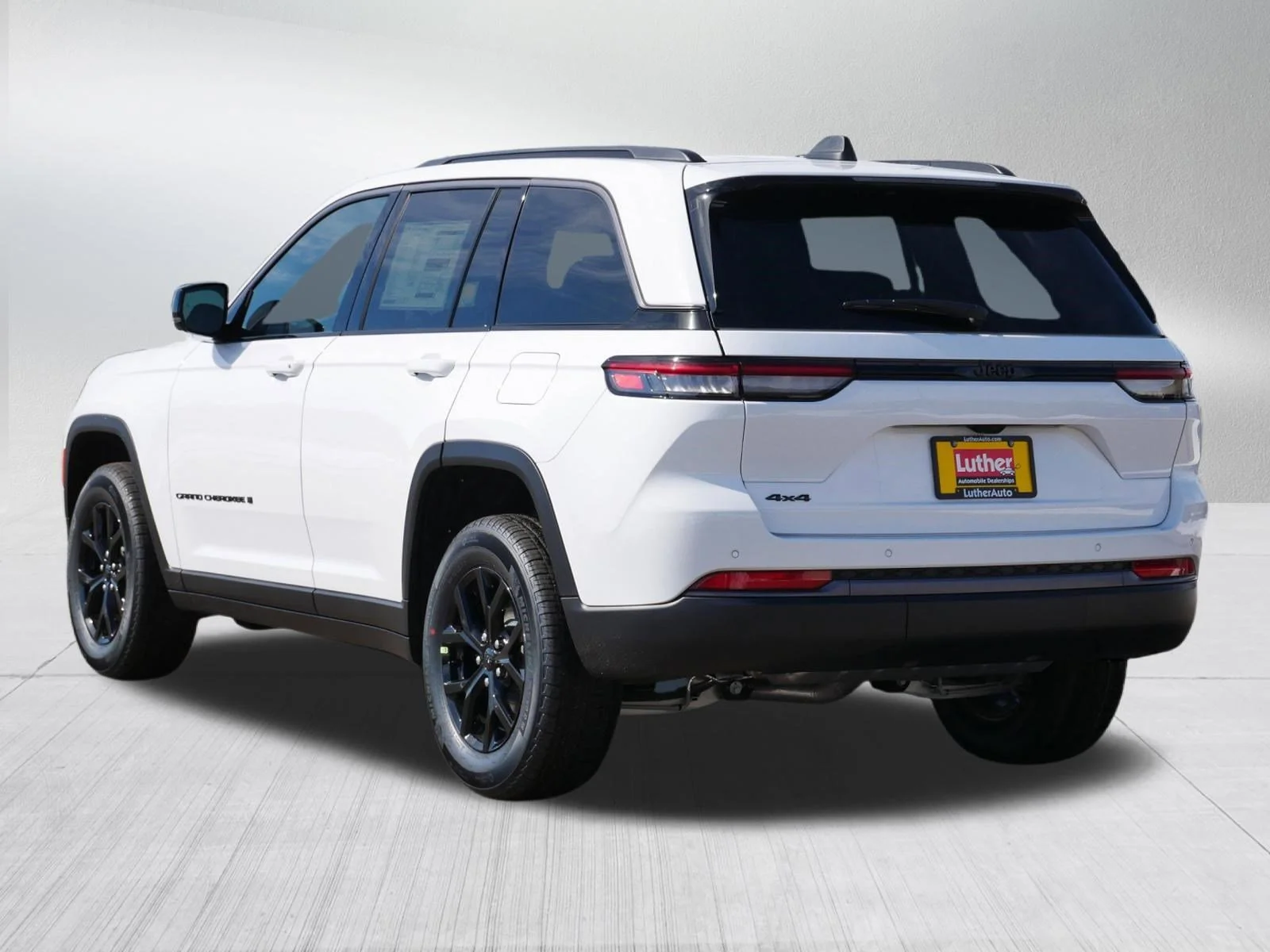New 2026 Bright White Clearcoat Jeep Laredo Altitude image 3
