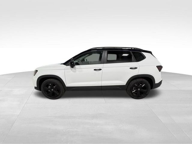 New 2026 White Volkswagen 1.5T SE Black image 2