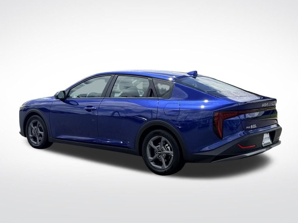 Used 2025 Blue Kia LXS image 4