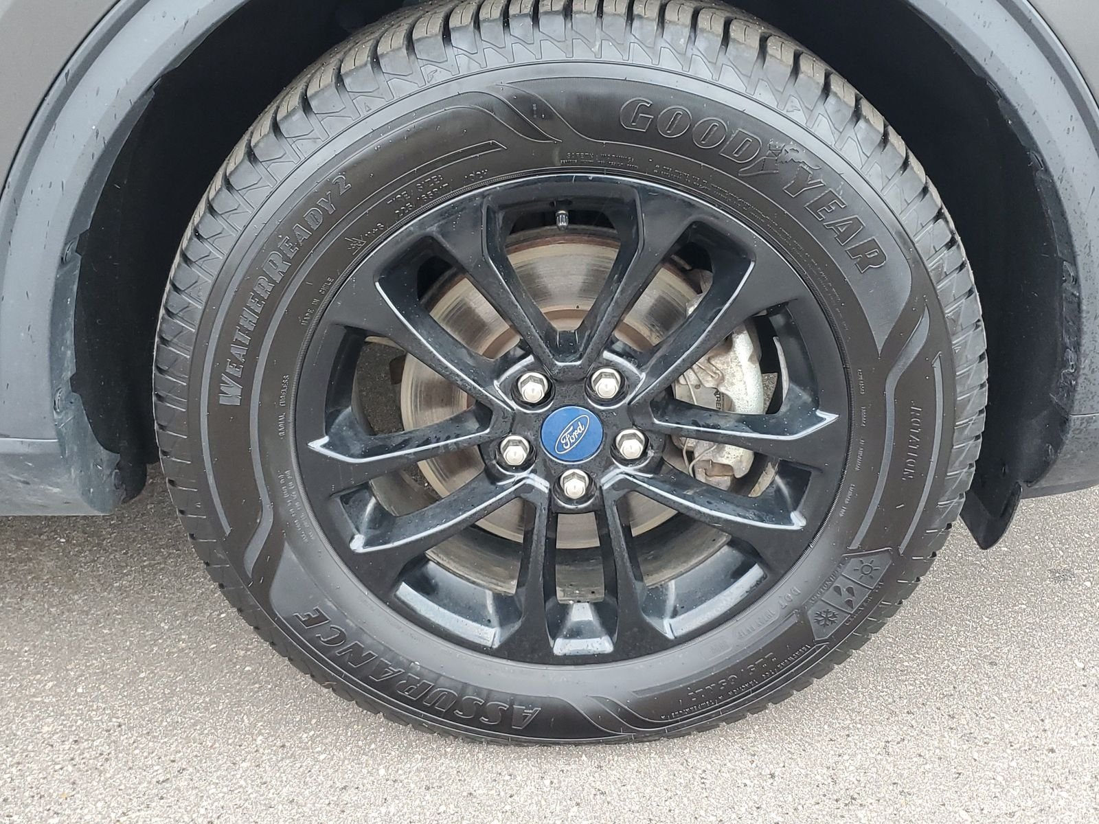 Used 2020 Gray Ford SE Sport image 5