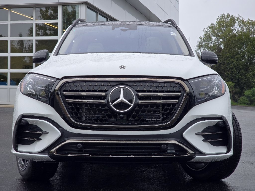 New 2027 MANUFAKTUR Moonlight White Metallic Mercedes-Benz GLS 450 image 20