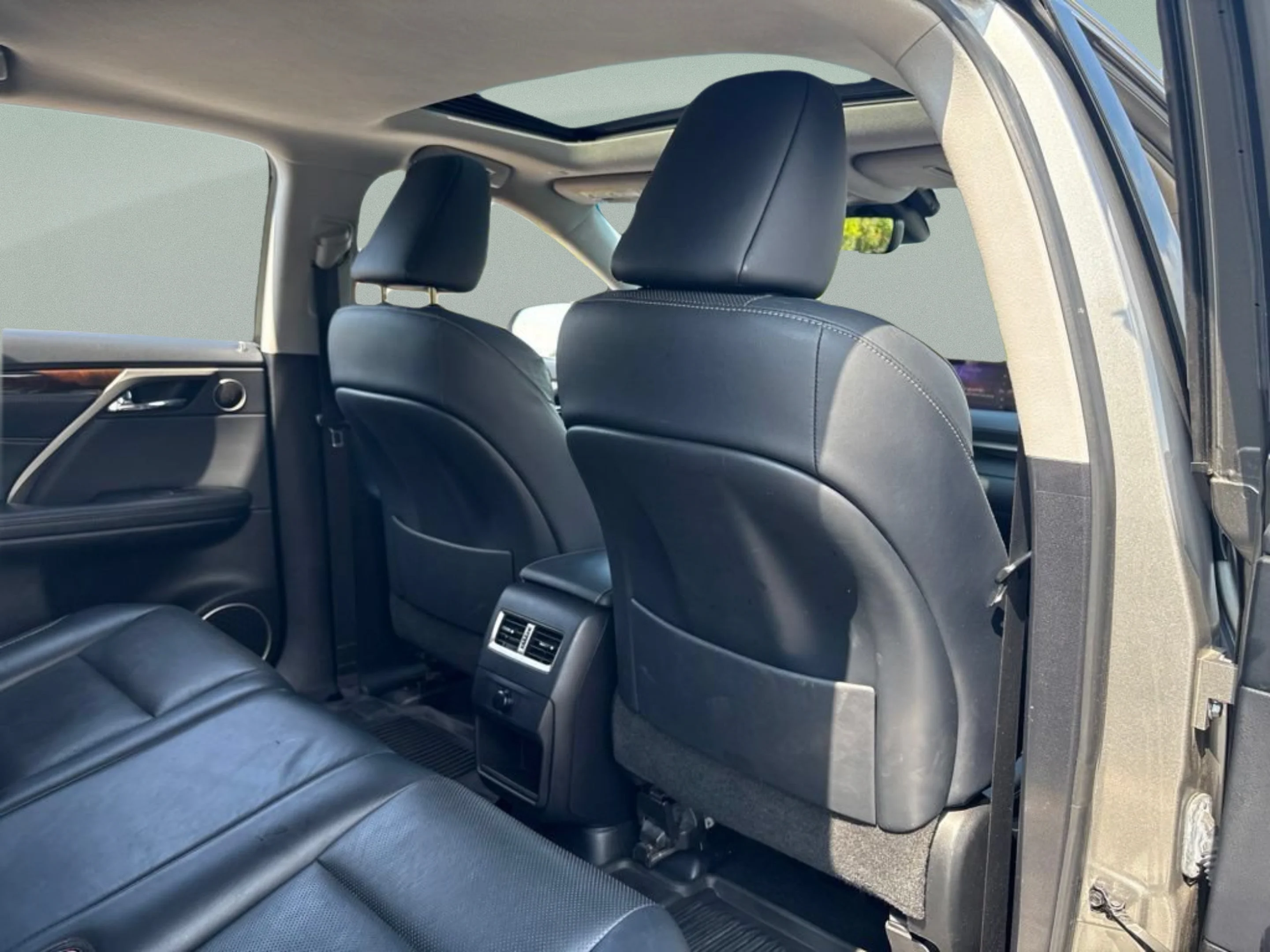 Used 2019 Silver Lexus 350 image 26