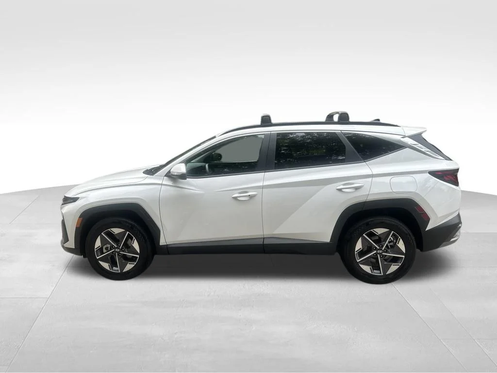 Certified Used 2026 White Hyundai SEL image 2
