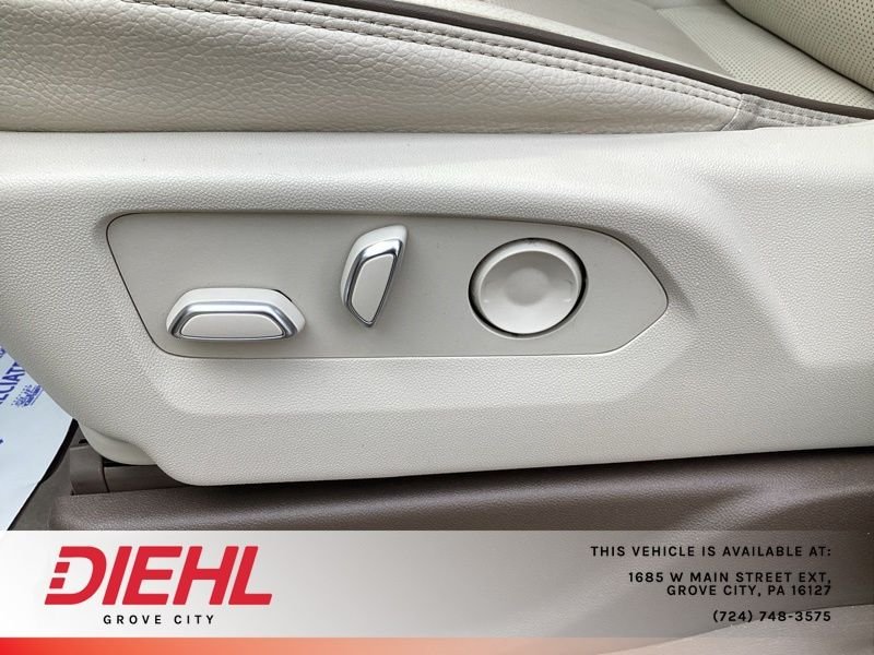 Used 2022 Black GMC Denali image 29