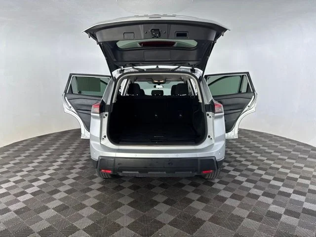 Certified Used 2024 Silver Nissan S image 15