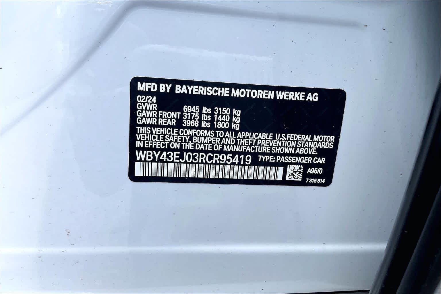 Used 2024 Mineral White Metallic BMW eDrive50 image 35