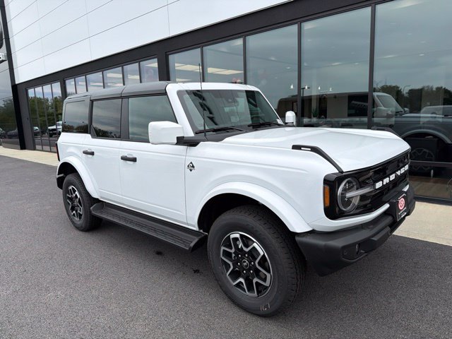 2026 Ford Bronco Outer Banks®