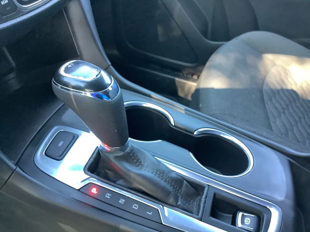 Used 2020 White Chevrolet LT image 19