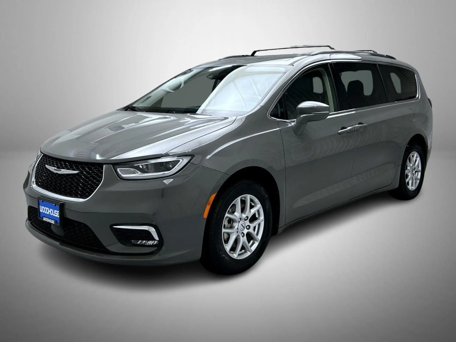 2022 Chrysler Pacifica Touring L's photo