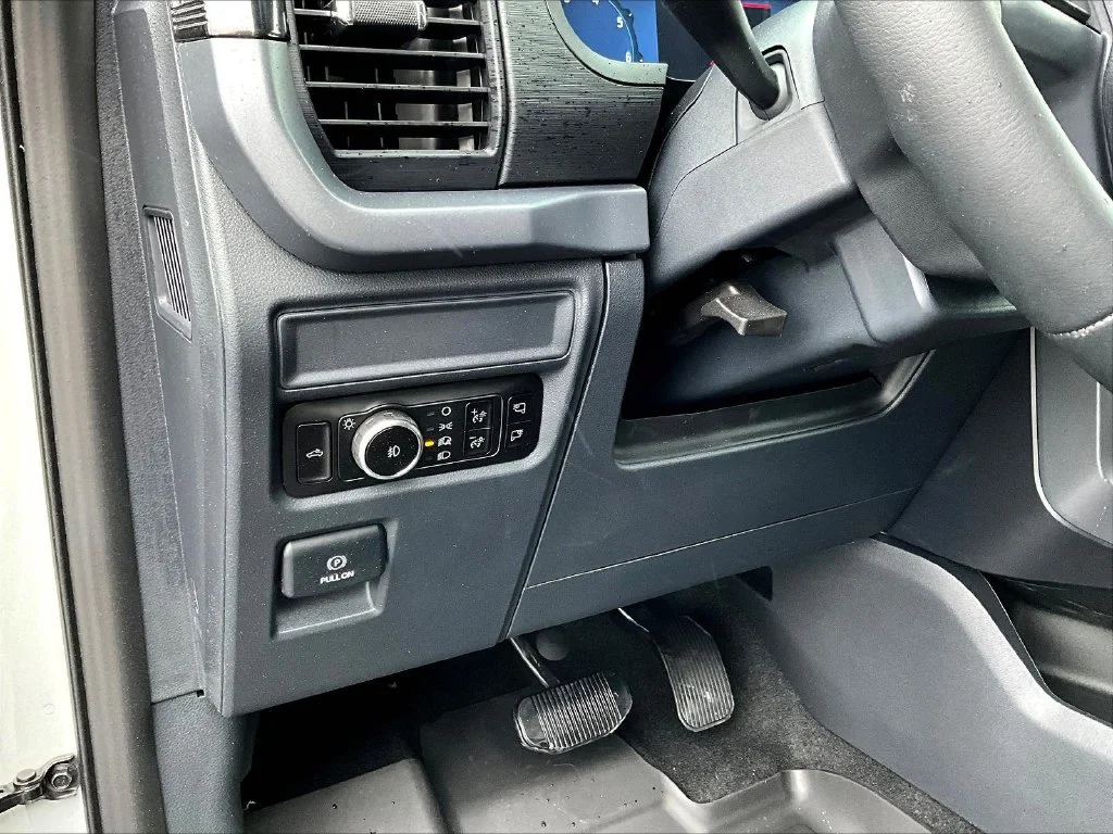 New 2026 Avalanche Ford XLT image 31