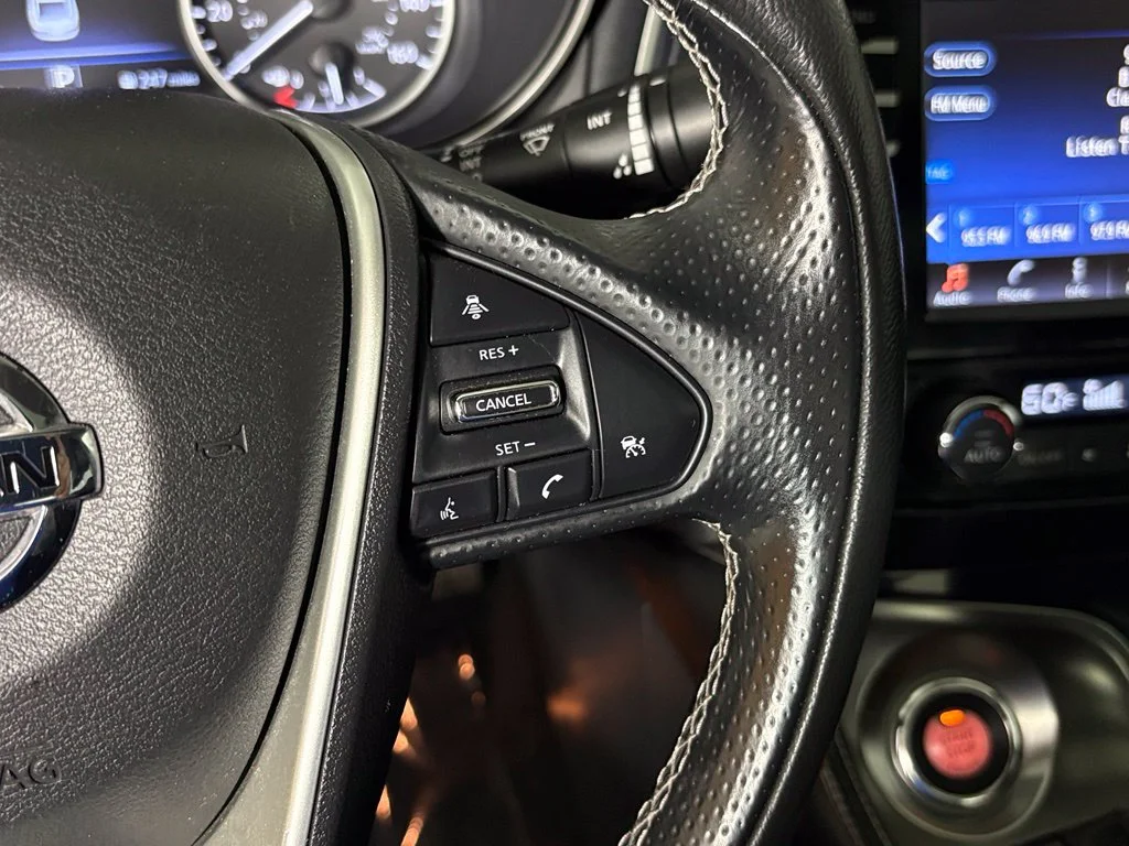 Used 2018 Silver Nissan 3.5 SL image 20