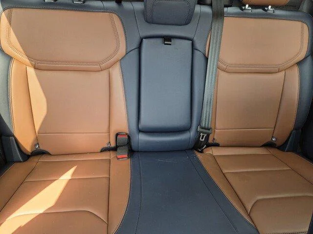 Used 2024 Hot Pepper Red Metallic Tinted Clearcoat FORD LARIAT image 34