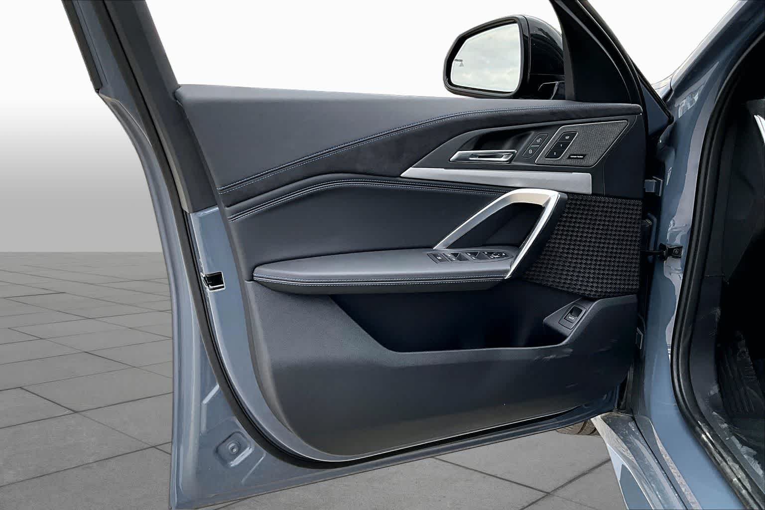 New 2026 Storm Bay Metallic BMW xDrive28i image 10