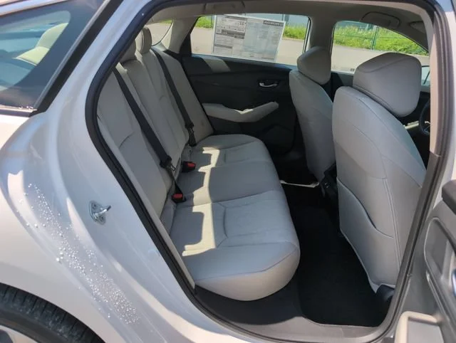 New 2026 Platinum White Pearl Honda LX image 12