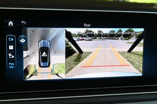 Used 2024 Black Mercedes-Benz GLE 450 image 31