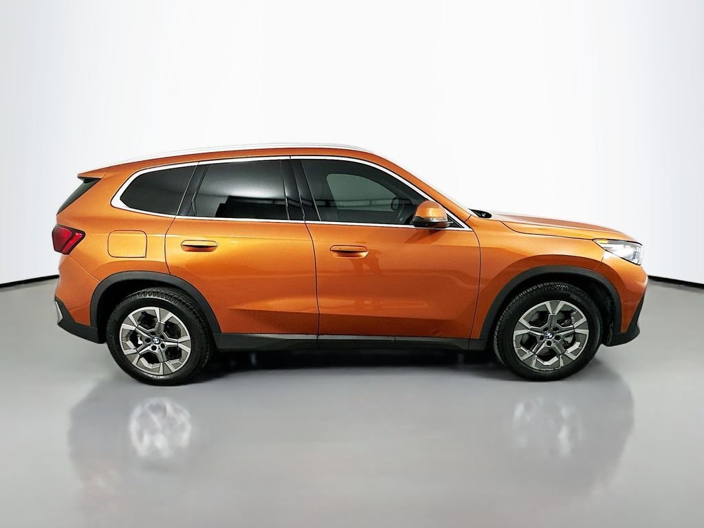Certified Used 2023 Utah Orange Metallic BMW xDrive28i image 4