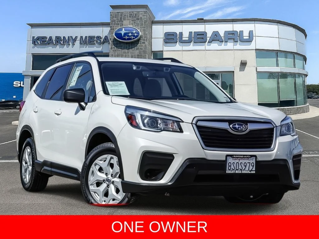 Used 2020 White Subaru Base image 1