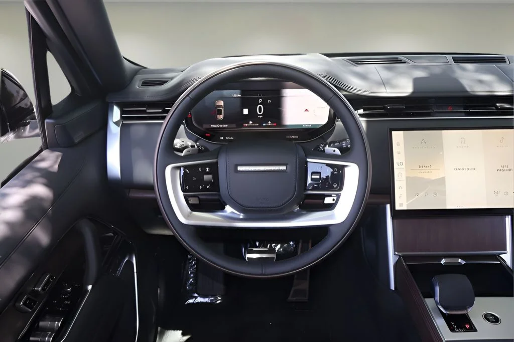 New 2026 Ostuni Pearl White Land Rover SE image 14