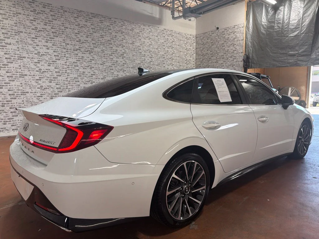 Used 2020 Quartz White Hyundai Limited image 7