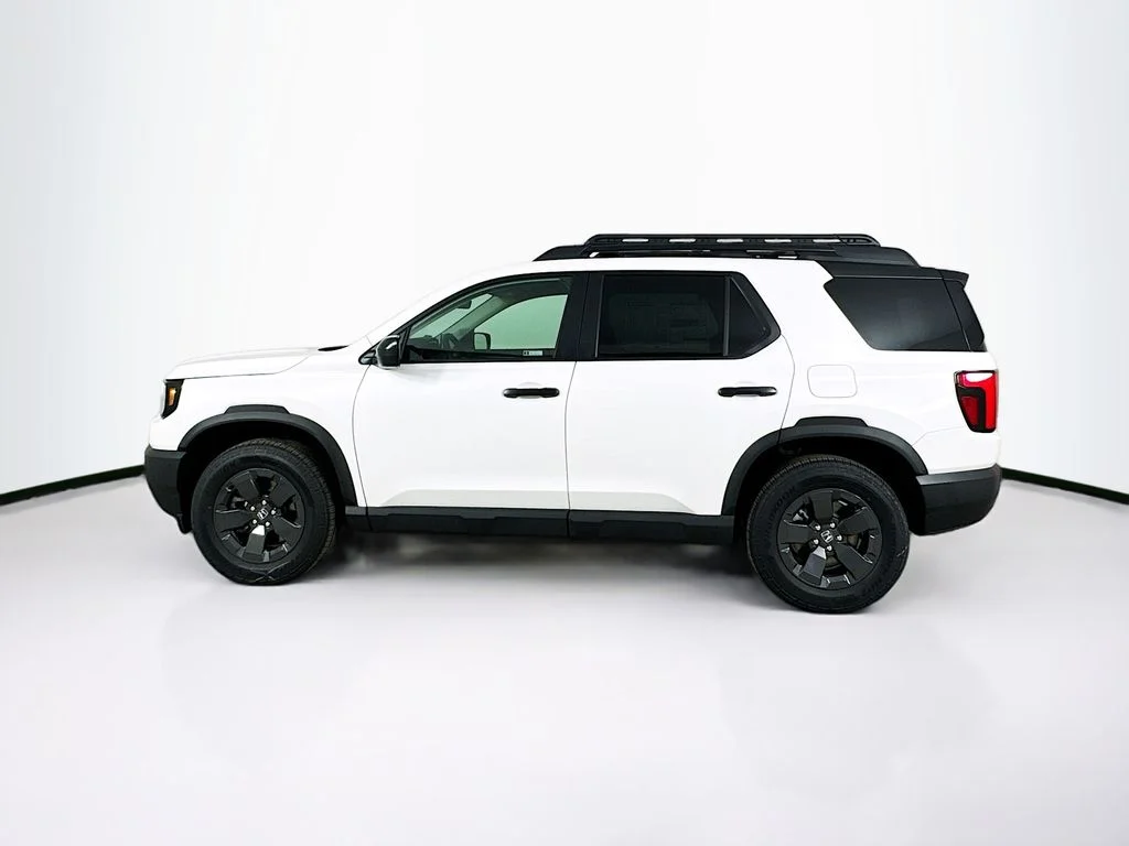 New 2026 Platinum White Pearl Honda RTL image 5