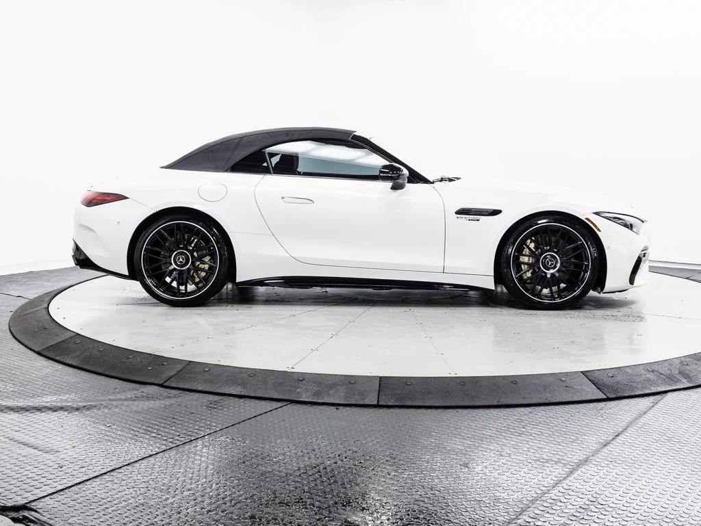 Used 2022 MANUFAKTUR Moonlight White Metallic Mercedes-Benz SL 55 AMG® image 36