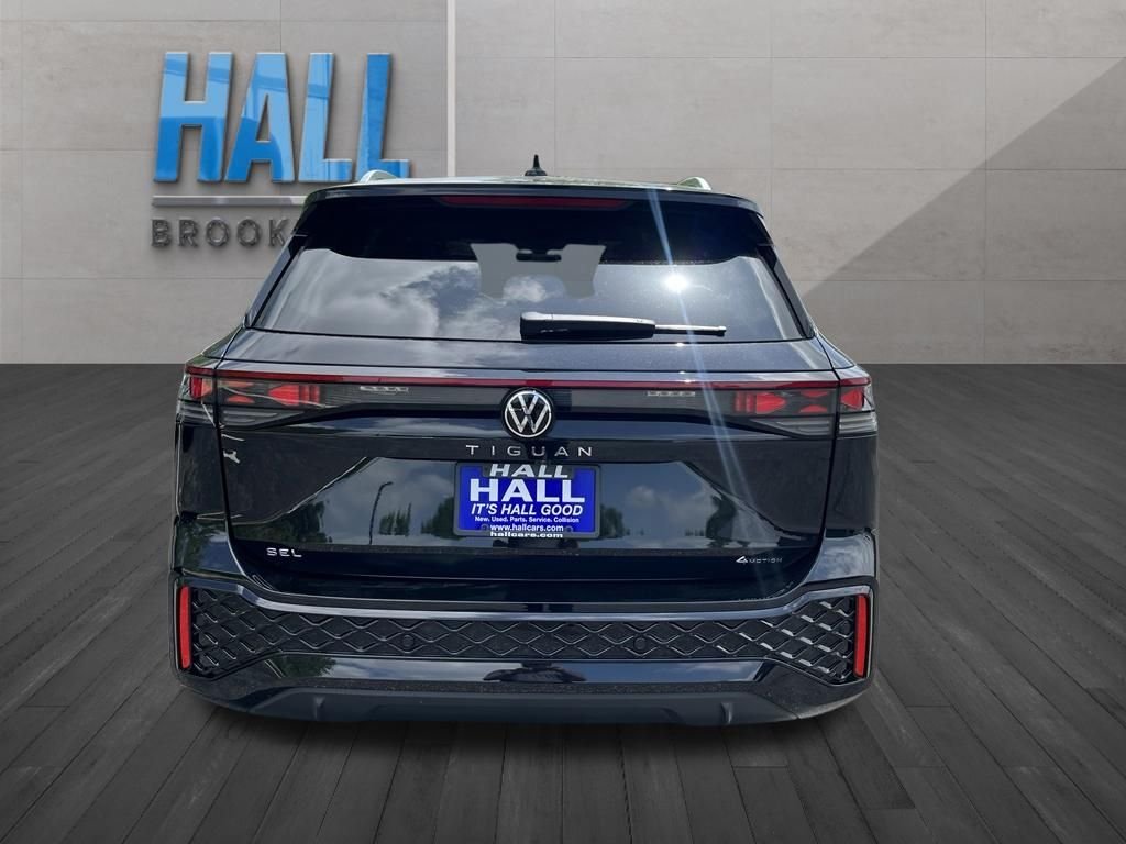 Certified Used 2025 Black Volkswagen 2.0T SEL R-Line image 5