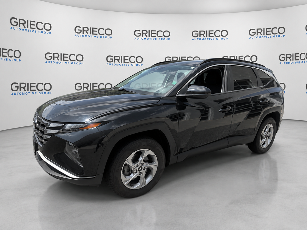 Used 2022 Black Hyundai SEL image 3