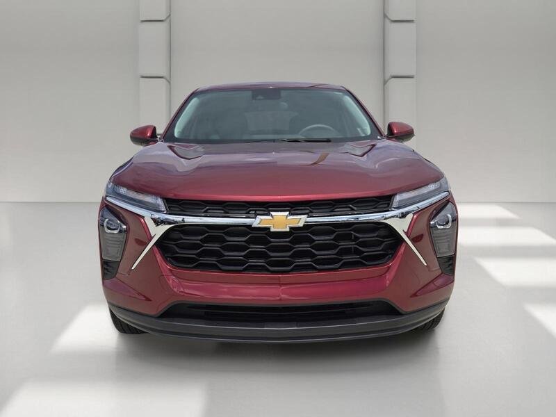 Used 2024 Crimson CHEVROLET FWD 4DR LS image 8