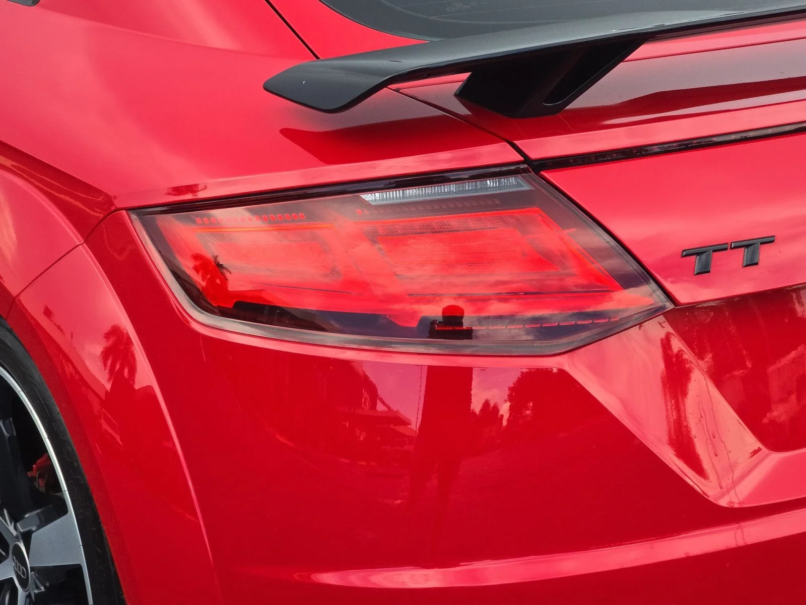 Used 2023 Red Audi 2.0T image 16
