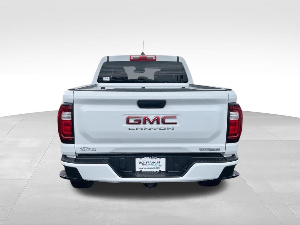 Used 2024 White GMC Elevation image 7