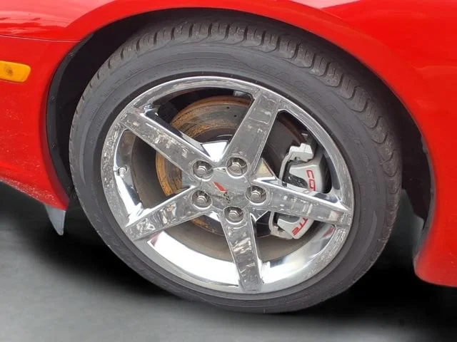 Used 2007 Victory Red Chevrolet Y image 16