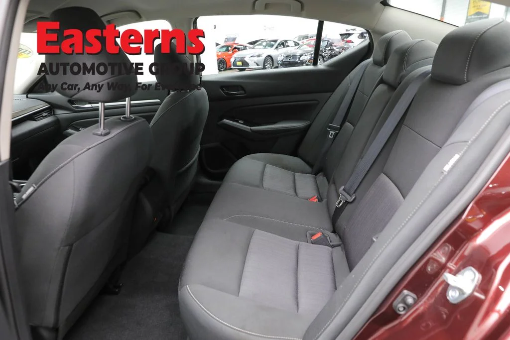 Used 2023 Red Nissan 2.5 SV image 21