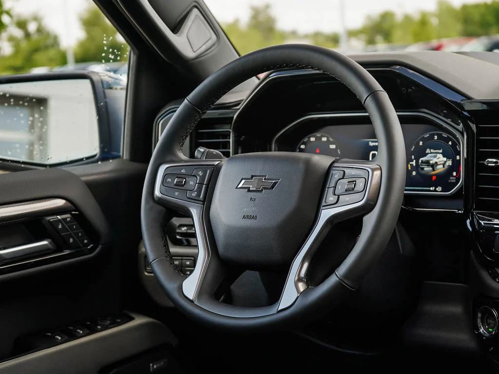 2026 Chevrolet Silverado 1500 ZR2 - Photo 12