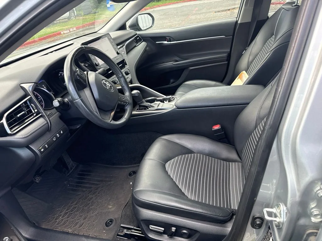 Used 2023 Silver Toyota SE image 5