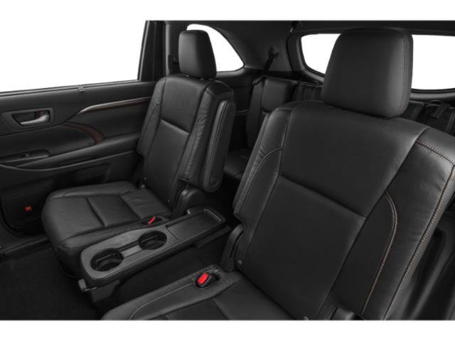 Used 2015  Toyota Limited image 15