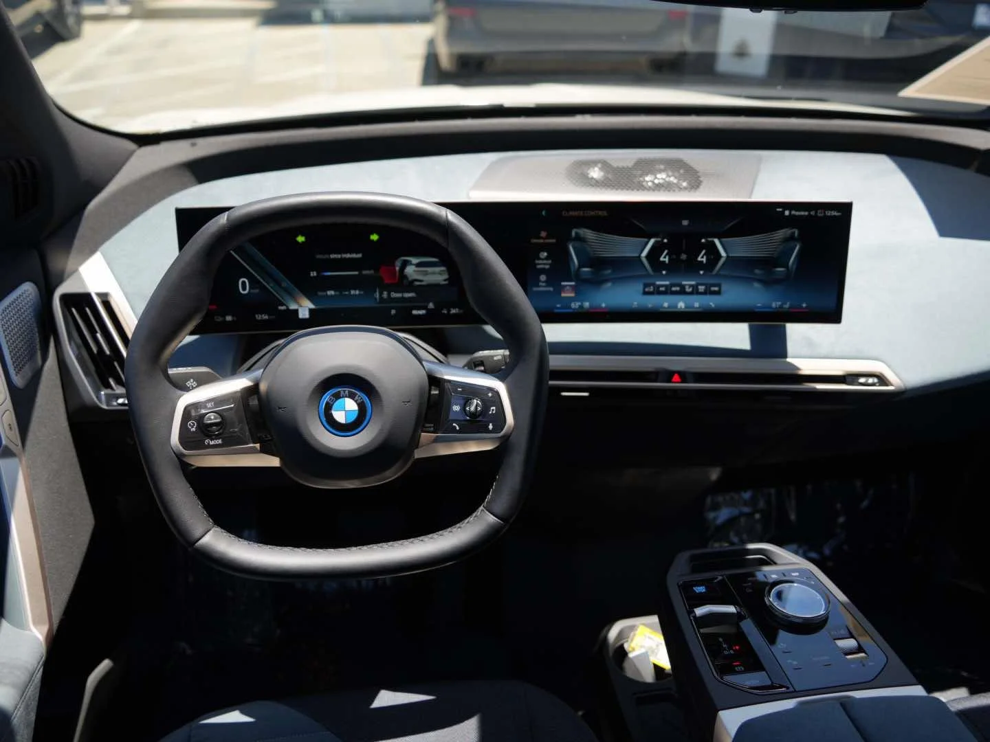 Used 2024 Alpine White BMW xDrive50 Sports Activity Vehicle image 7