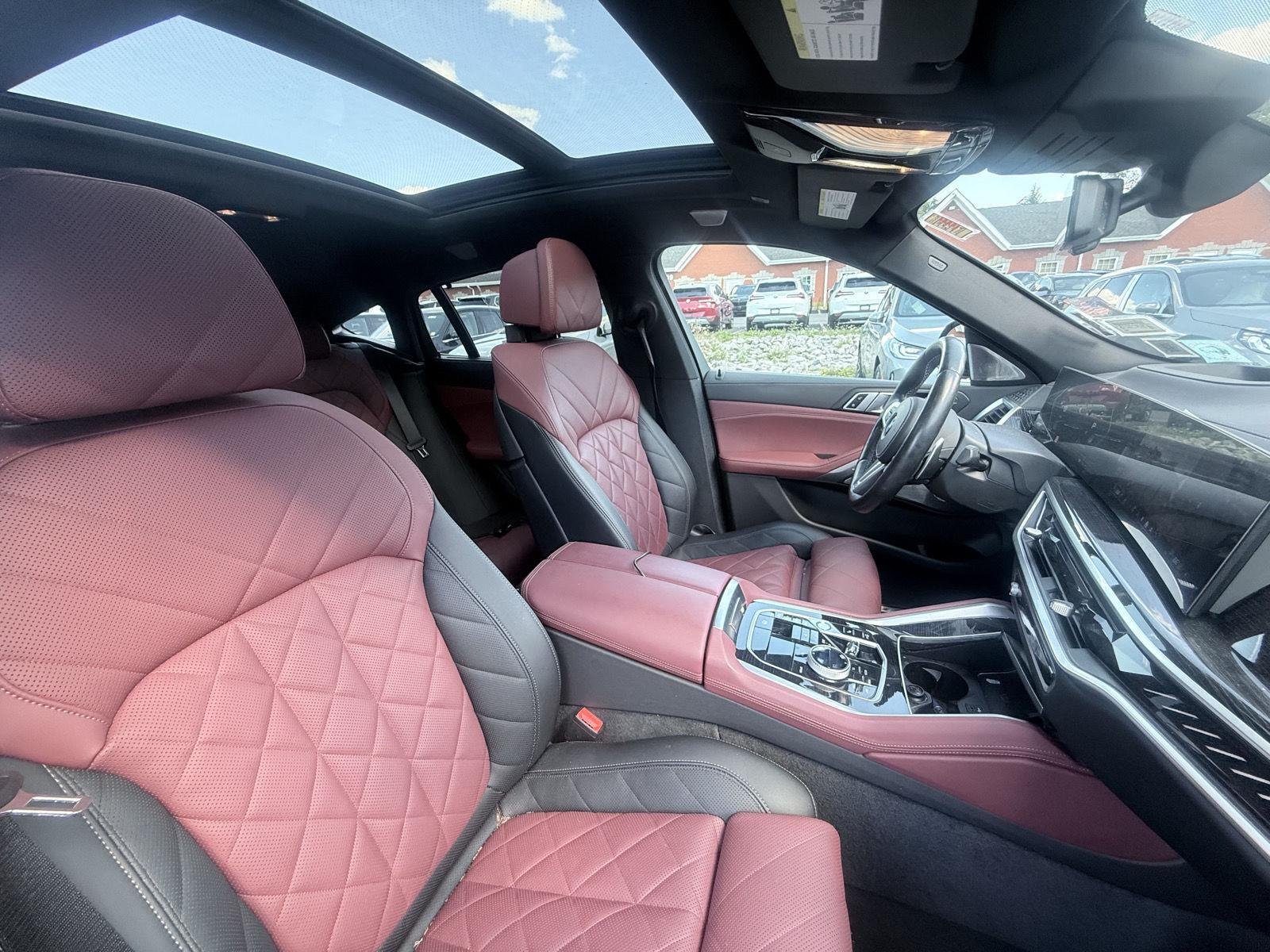 Used 2024 Dravit Grey Metallic BMW M60i image 2