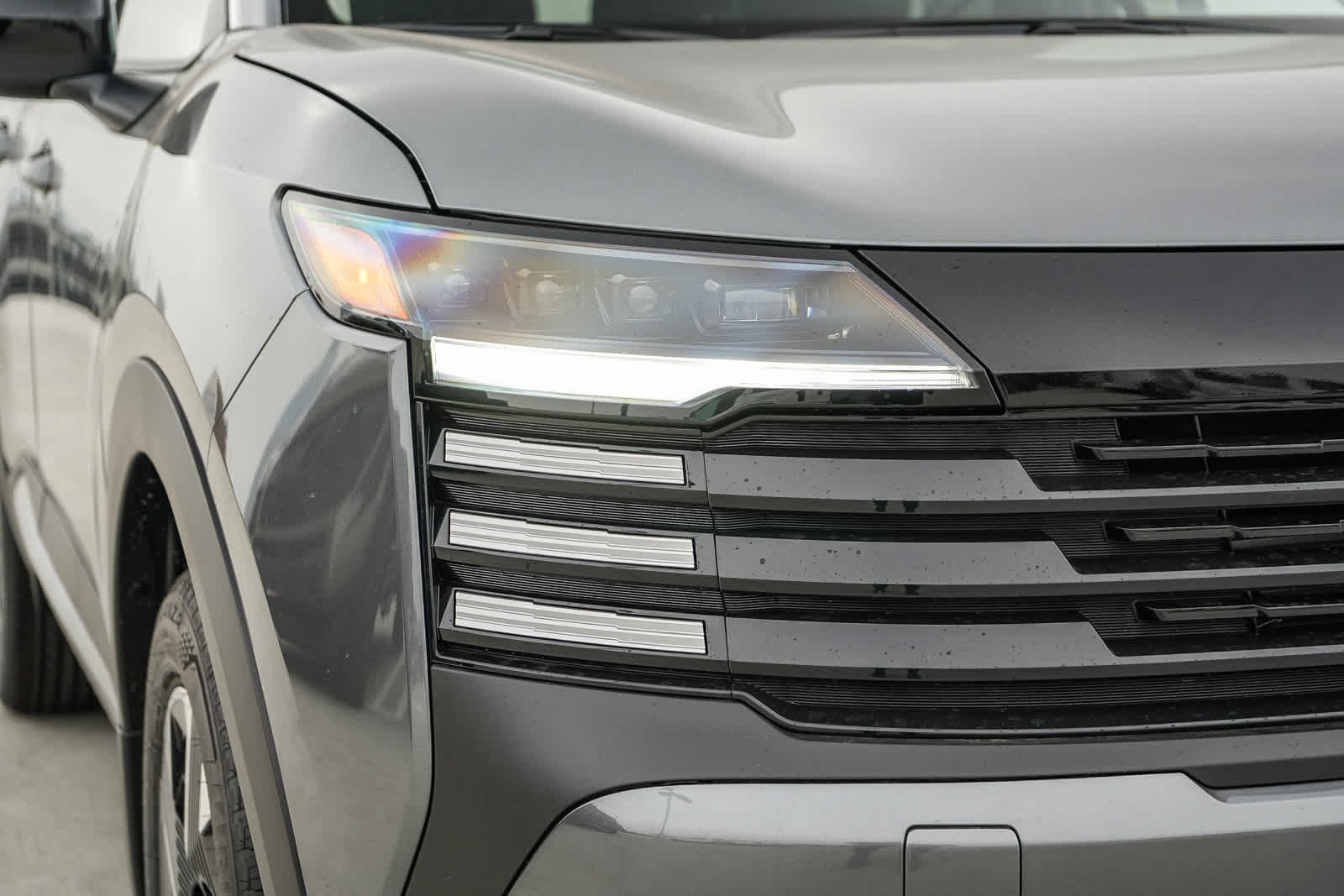 New 2027 Gun Metallic Nissan SV image 4