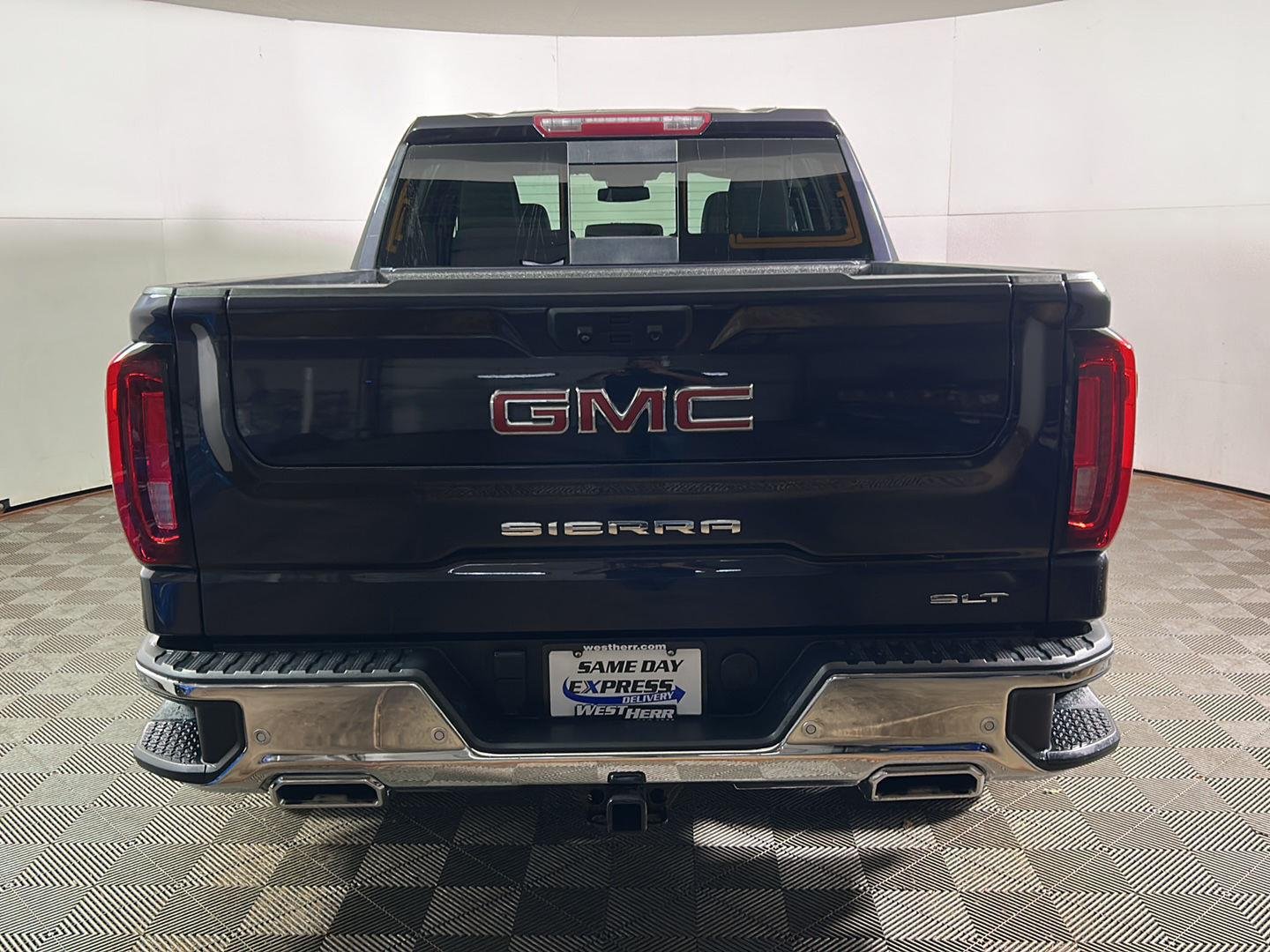 Used 2022 Titanium Rush Metallic GMC SLT image 7