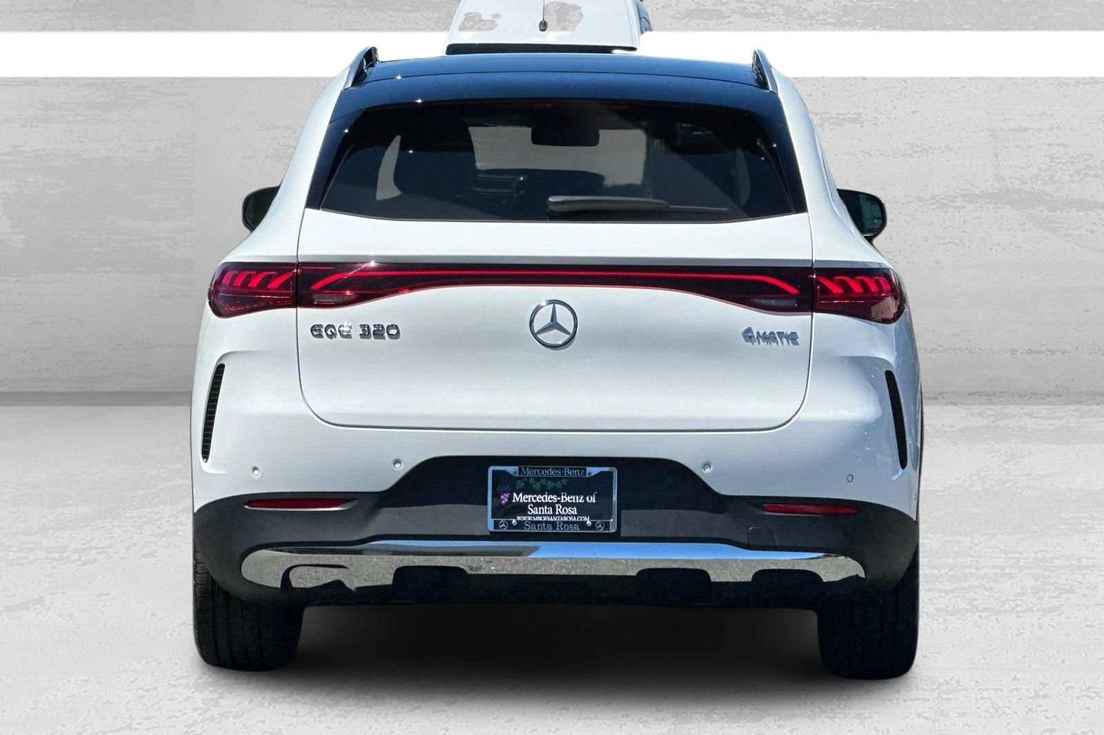 New 2026 White/off-white Mercedes-Benz 320 SUV image 5